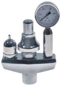 Bezpečnostní armatura závit 3/4″ pochromovaná mosaz V 235mm s manometrem 0,5bar